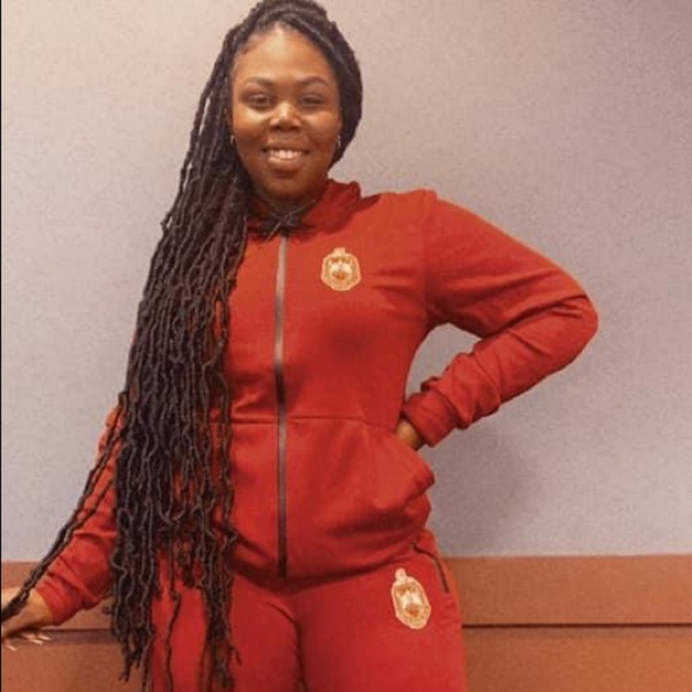 Delta Sigma Theta Sorority, Inc. sweatsuit.